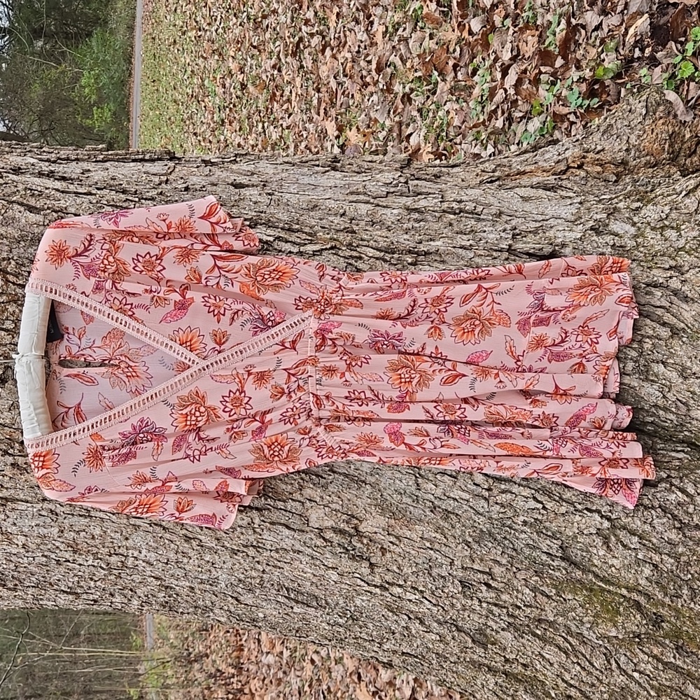 MINKPINK. Floral Midi Dress. Size S. Like New!